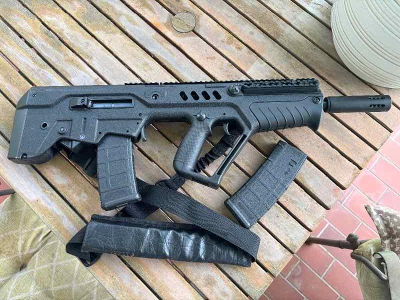 IWI TAVOR SAR-B16 BULLPUP
