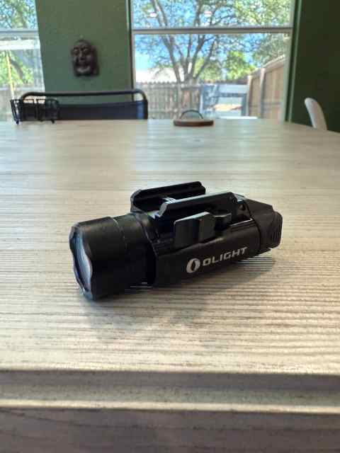 OLIGHT PL-Pro Valkyrie - 1500 Lumens