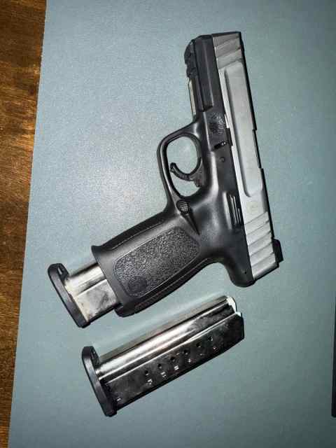 Smith &amp; Wesson SD9 VE 9mm