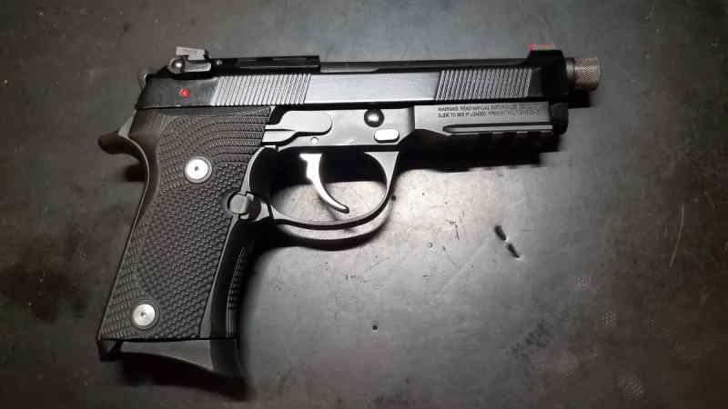 Beretta 92 Compact/Centurion Threaded Barrel