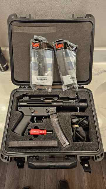 Brand new HK SP5K extra mags and brace