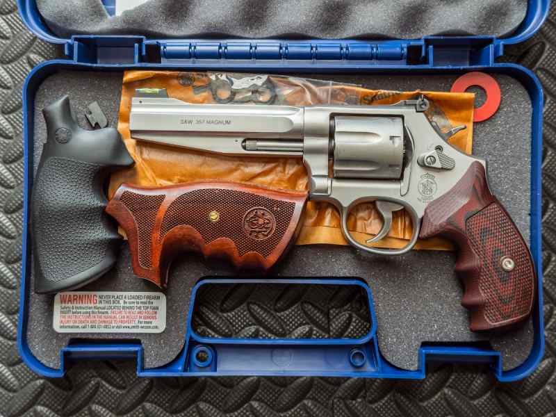 S&amp;W 686+ Pro Series