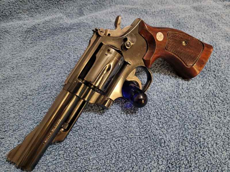 SMITH AND WESSON model 19-4. 357 magnum