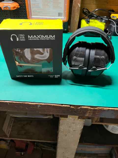 Ear Protection/Mag Carrier