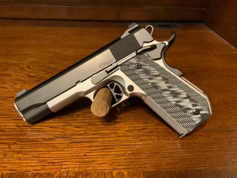 Brand new unfired, Dan Wesson valor