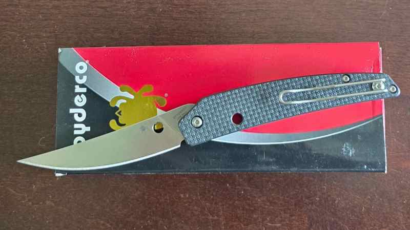 Spyderco Ikuchi Carbon Fiber C242CFP