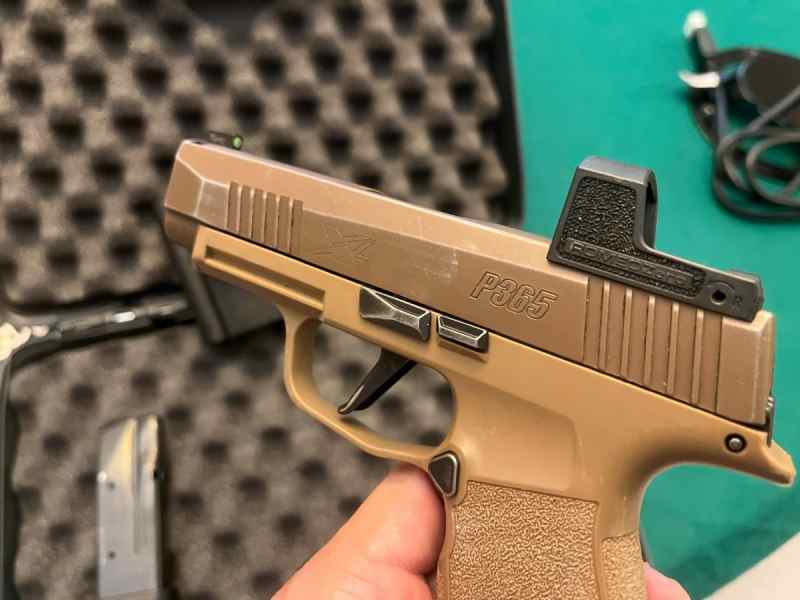 SIG P365 XL Coyote Tan with Romeo Zero WTS/WTT