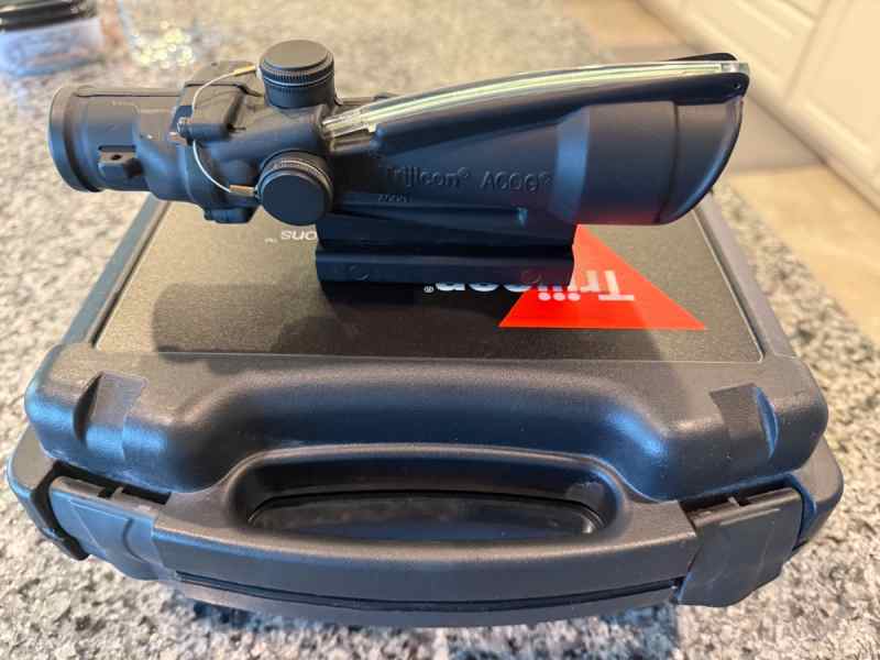 Trijicon ACOG w/green Horseshoe, .308 BDC.
