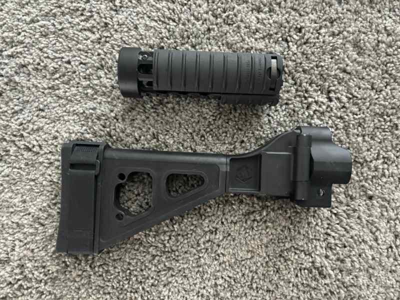 MP5 quad rail and brace