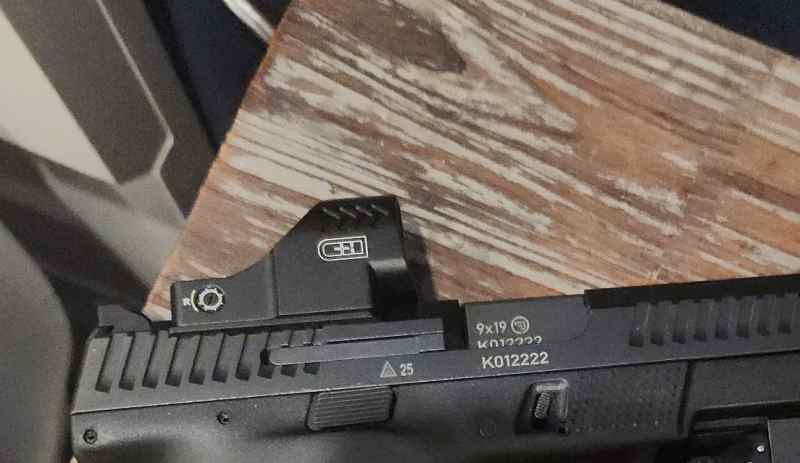 C&amp;H Comp Red dot