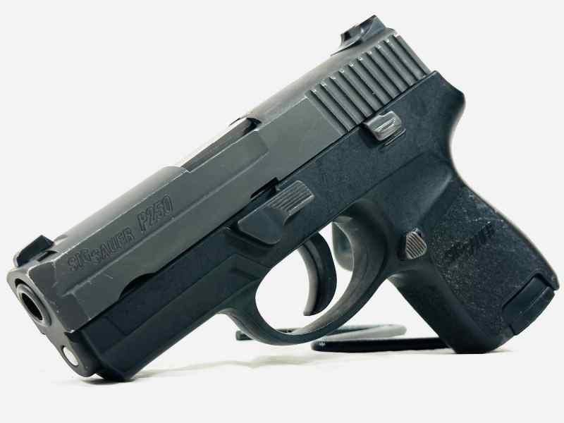 SIG SAUER P250 9MM