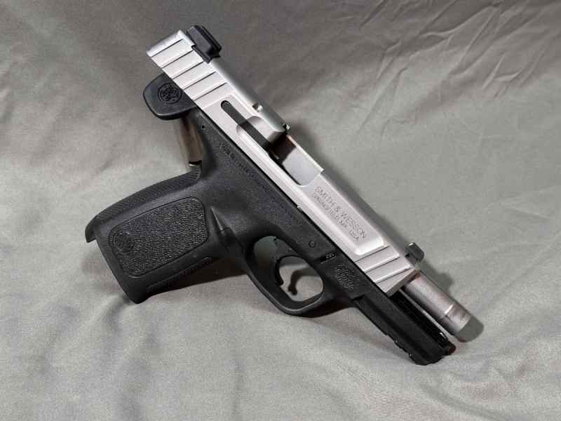 S&amp;W SD9VE