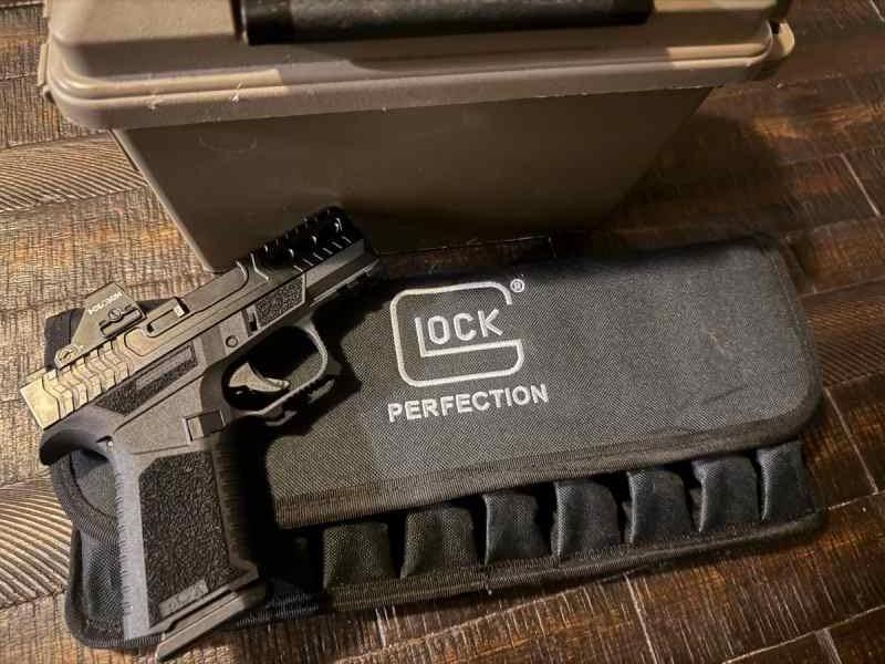Glock 43X with Holosun optic, mags, ammo FS only