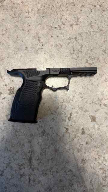 Icarus Precision A.C.E. P365 X Macro Grip Module