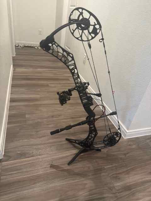 Mathews Phase 4 RTH except sight! 28.5/70lb/85%
